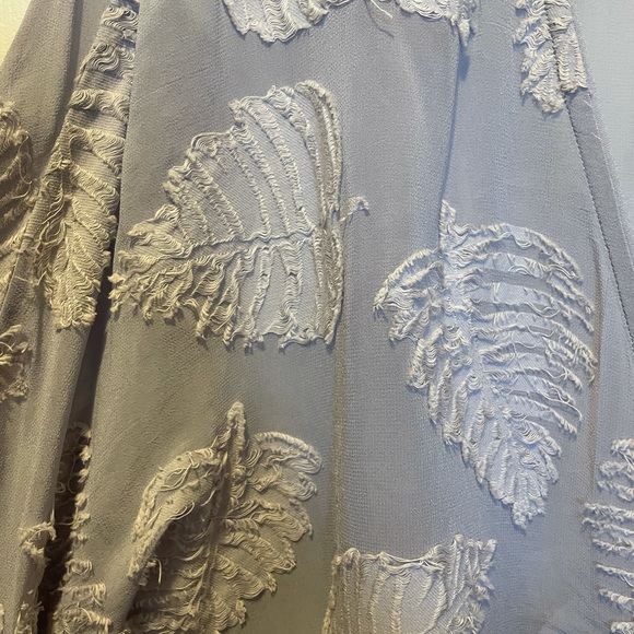 Aritzia Blouse - Picture 7 of 7